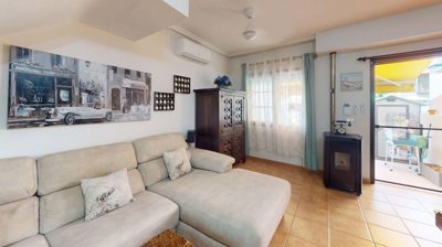 1447-642484-78d1f4f8b6655591b02d22fabb36a692d