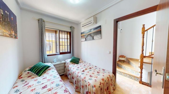 Image No.21-2 Bed Townhouse for sale