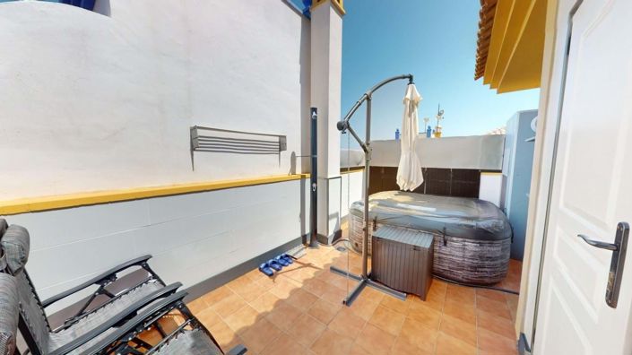 Image No.24-2 Bed Townhouse for sale