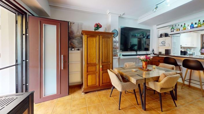 Image No.9-2 Bed Townhouse for sale