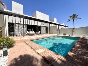 1447-642489-78d1f4f8b6655591b02d22fabb36a692d