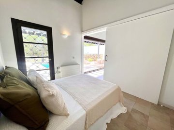 1447-642489-78d1f4f8b6655591b02d22fabb36a692d