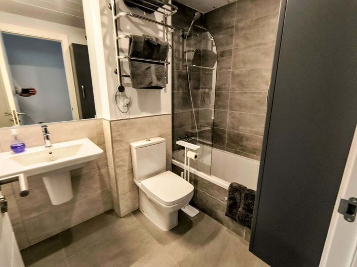 Image No.16-2 Bed Apartment for sale