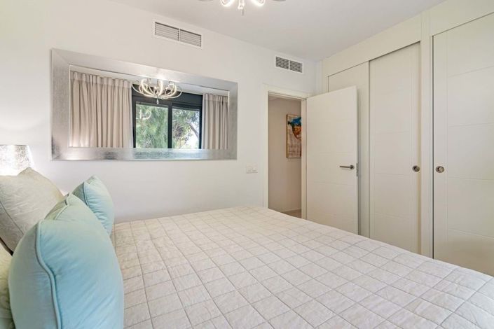 Image No.21-2 Bed Apartment for sale