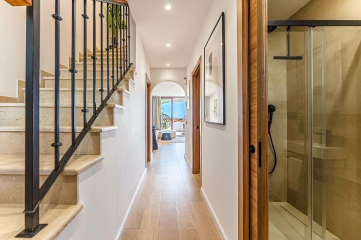 Image No.14-3 Bed Townhouse for sale