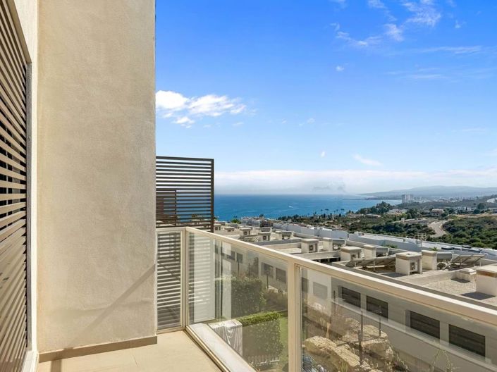 Image No.23-4 Bed Townhouse for sale