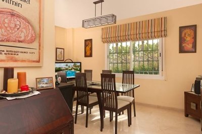 1447-642502-78d1f4f8b6655591b02d22fabb36a692d