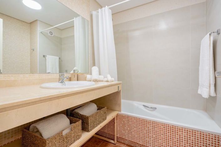 Image No.10-2 Bed Apartment for sale