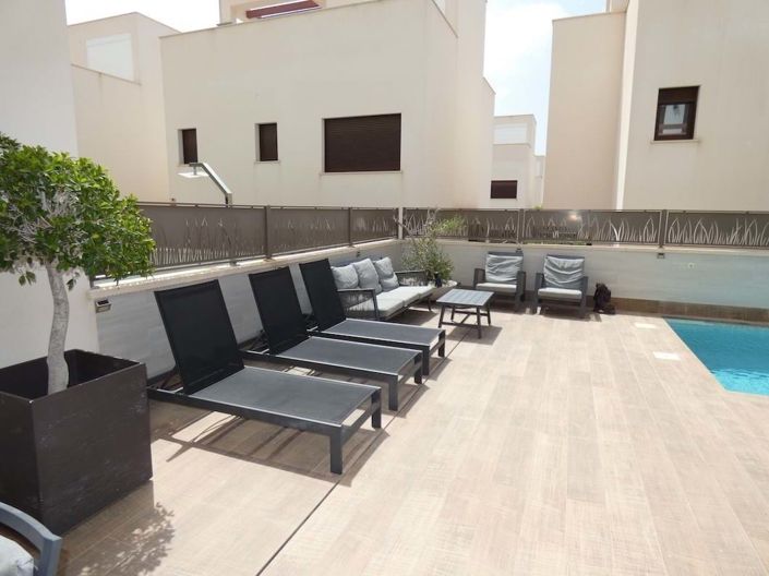 Image No.4-3 Bed Villa for sale