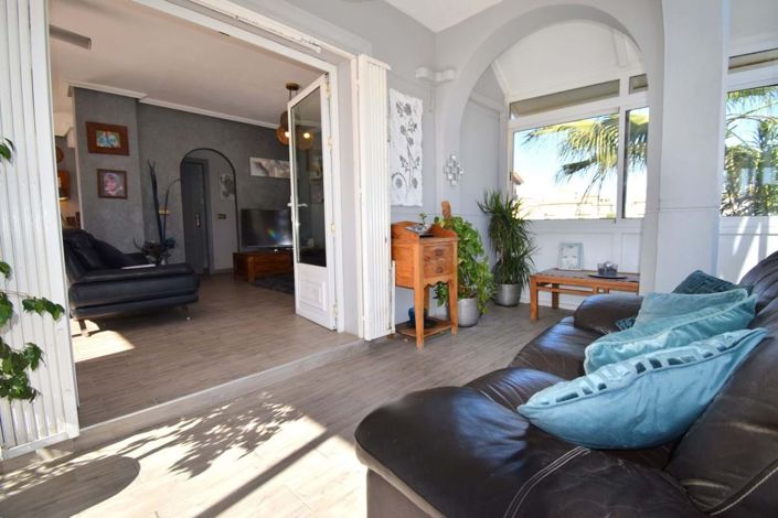 Image No.4-Villa de 4 chambres à vendre à Orihuela Costa