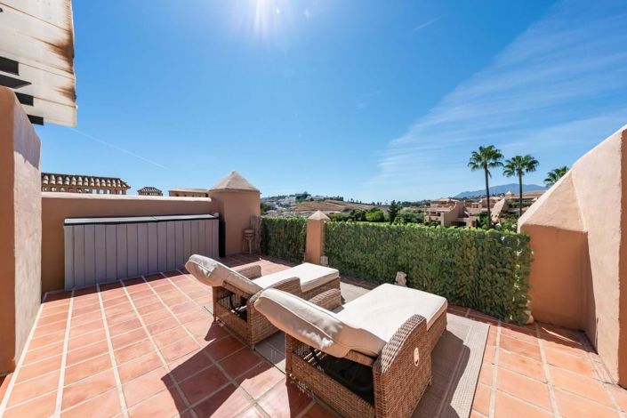 Image No.25-3 Bed Penthouse for sale