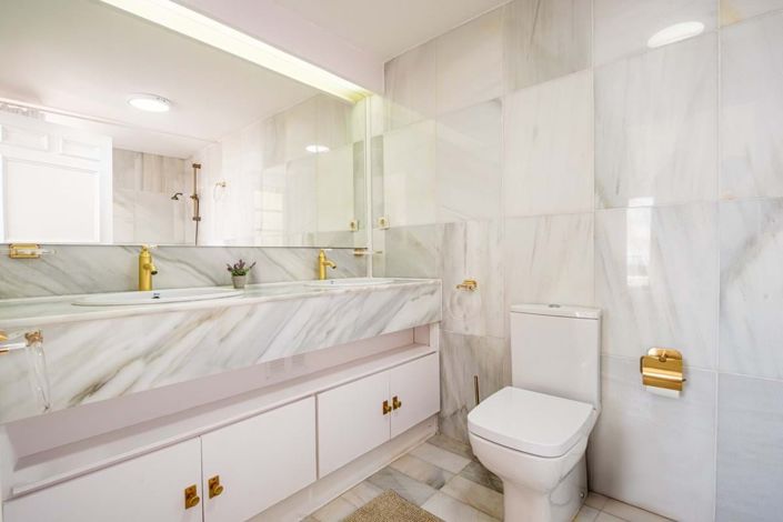 Image No.16-3 Bed Property for sale