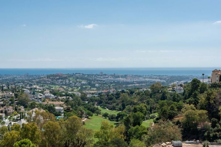 Image No.21-3 Bed Property for sale