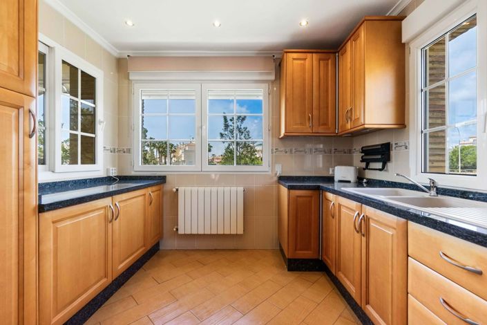 Image No.10-3 Bed Villa for sale