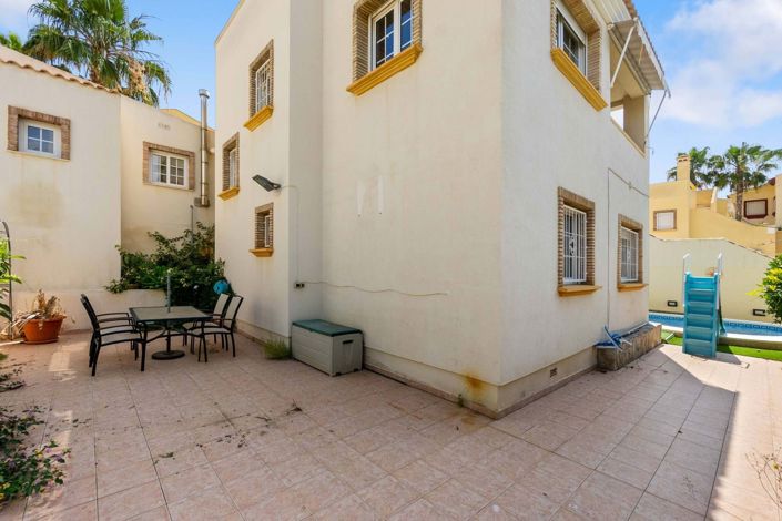 Image No.21-3 Bed Villa for sale