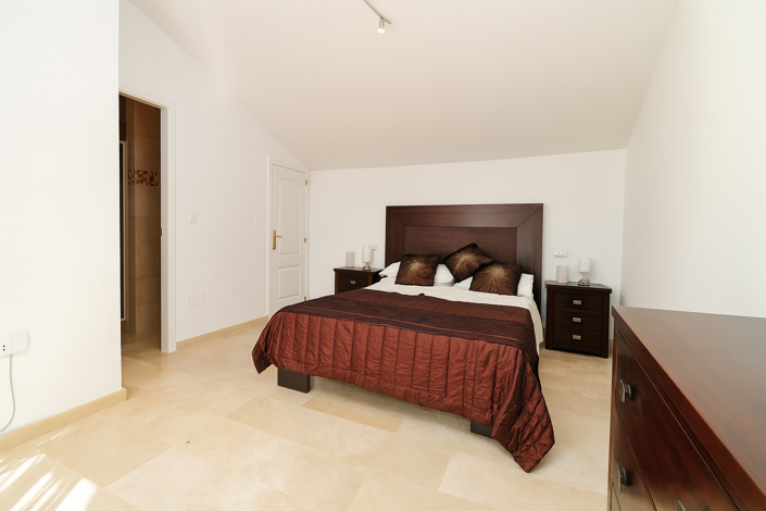 Image No.13-3 Bed Semi-Detached for sale