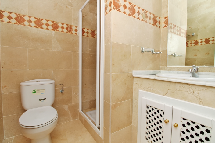 Image No.16-3 Bed Semi-Detached for sale