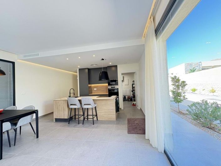 Image No.10-2 Bed Apartment for sale