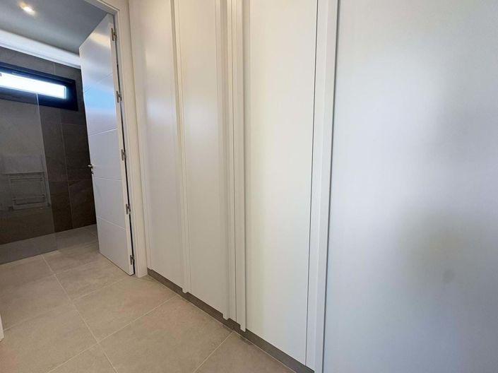 Image No.18-2 Bed Apartment for sale