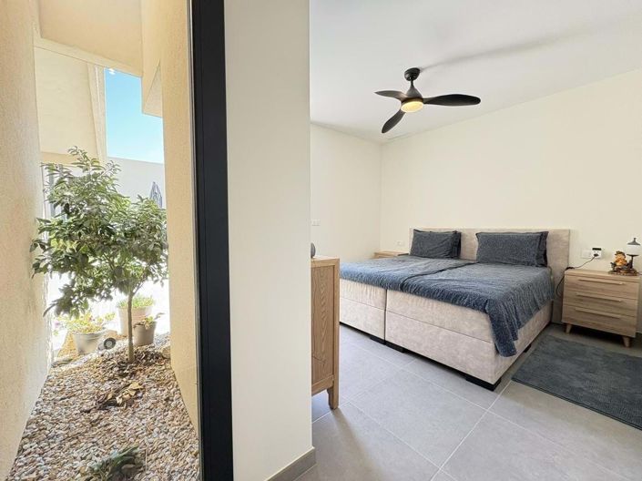 Image No.22-2 Bed Apartment for sale