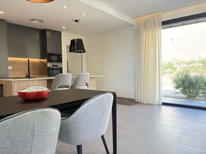 Image No.9-2 Bed Apartment for sale