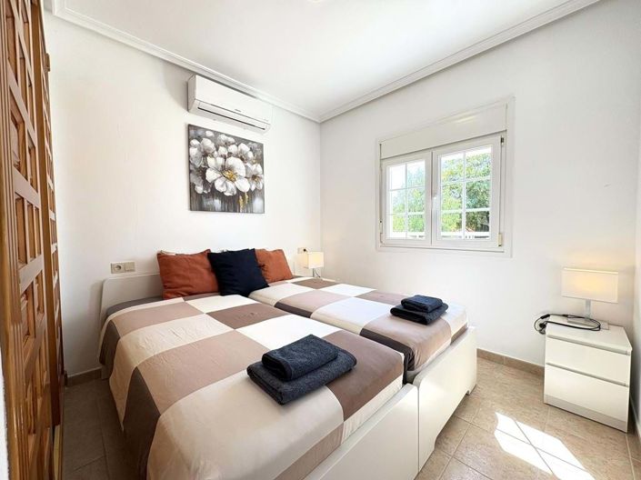 Image No.21-3 Bed Villa for sale