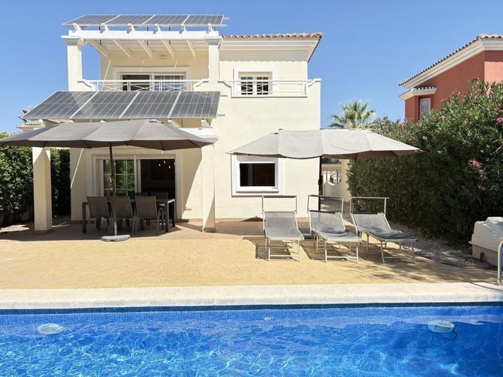 Image No.40-3 Bed Villa for sale