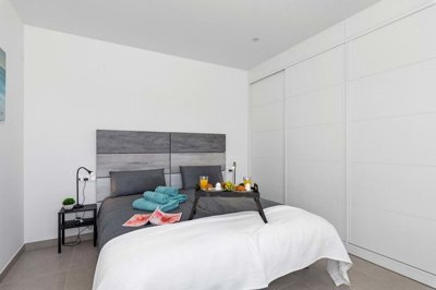 1447-643945-78d1f4f8b6655591b02d22fabb36a692d