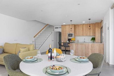 1447-643945-78d1f4f8b6655591b02d22fabb36a692d