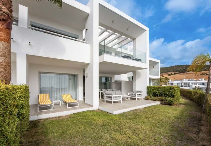 Image No.20-2 Bed Apartment for sale