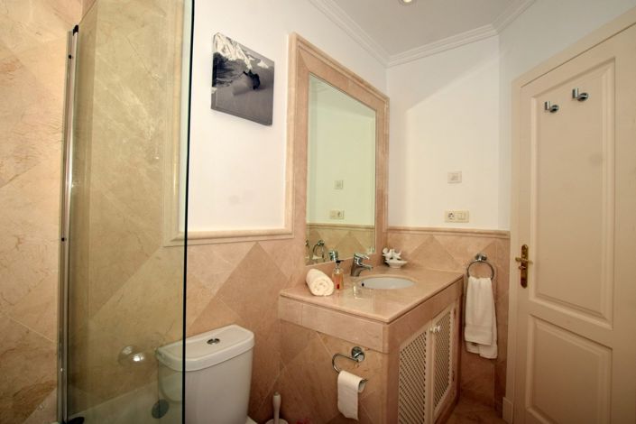 Image No.19-3 Bed Apartment for sale