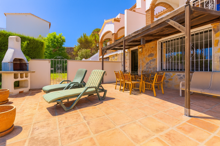 Image No.3-5 Bed Semi-Detached for sale