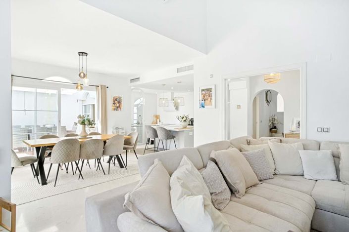 Image No.2-3 Bed Townhouse for sale