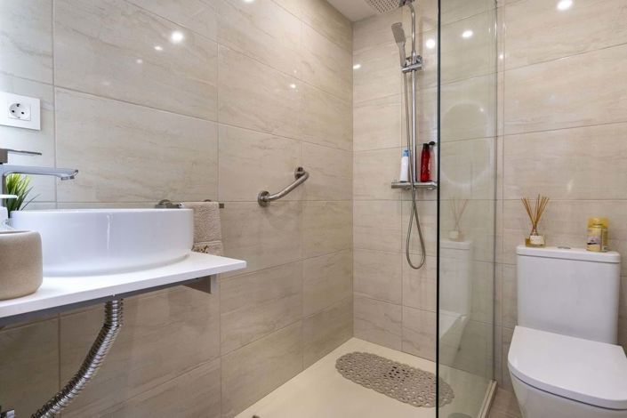 Image No.14-2 Bed Apartment for sale