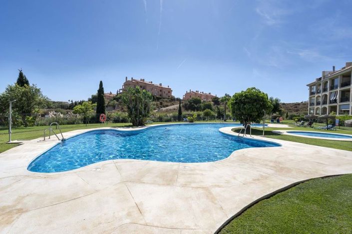 Image No.20-2 Bed Apartment for sale