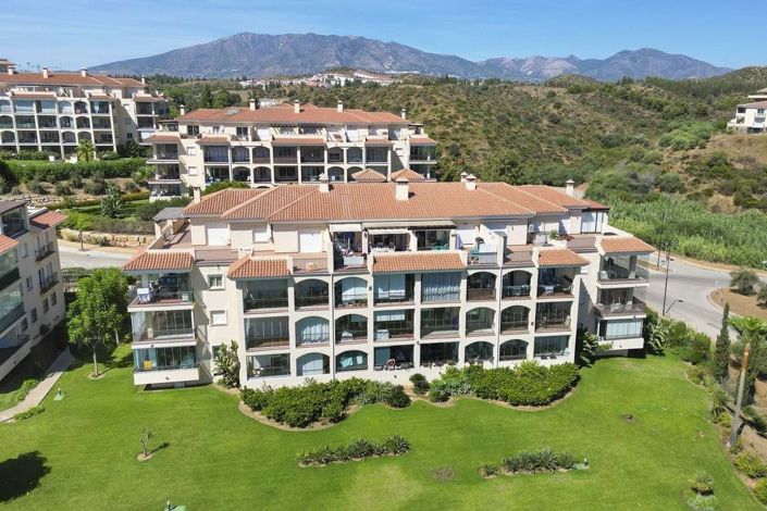 Image No.28-2 Bed Apartment for sale