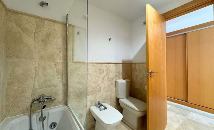 Image No.19-2 Bed Apartment for sale