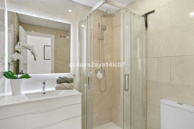 1447-644224-78d1f4f8b6655591b02d22fabb36a692d