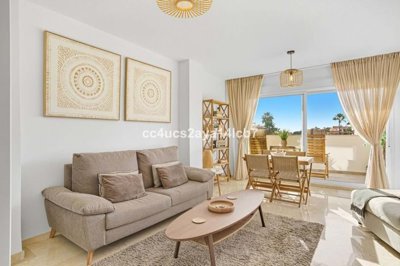 1447-644224-78d1f4f8b6655591b02d22fabb36a692d