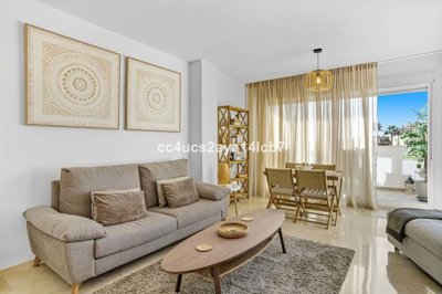 1447-644224-78d1f4f8b6655591b02d22fabb36a692d