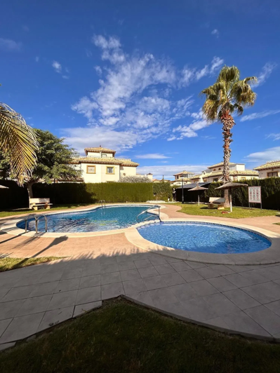 Image No.2-Villa de 2 chambres à vendre à Villamartin