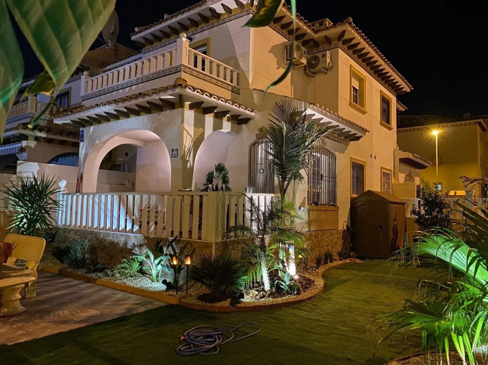 Image No.22-Villa de 2 chambres à vendre à Villamartin