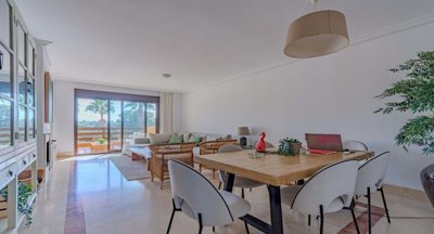 1447-644421-78d1f4f8b6655591b02d22fabb36a692d