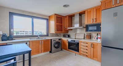 1447-644421-78d1f4f8b6655591b02d22fabb36a692d