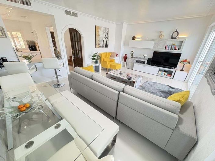 Image No.17-3 Bed Apartment for sale