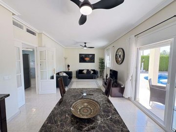 1447-637845-78d1f4f8b6655591b02d22fabb36a692d