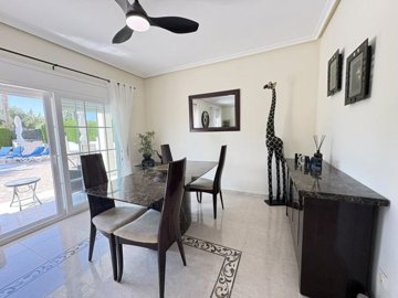 1447-637845-78d1f4f8b6655591b02d22fabb36a692d