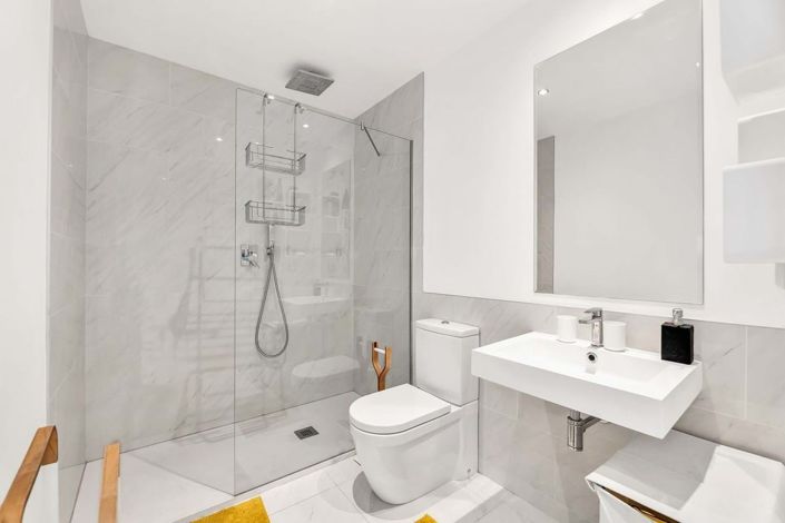 Image No.17-3 Bed Apartment for sale