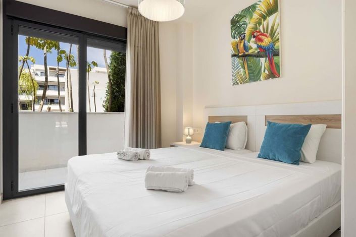 Image No.20-3 Bed Apartment for sale