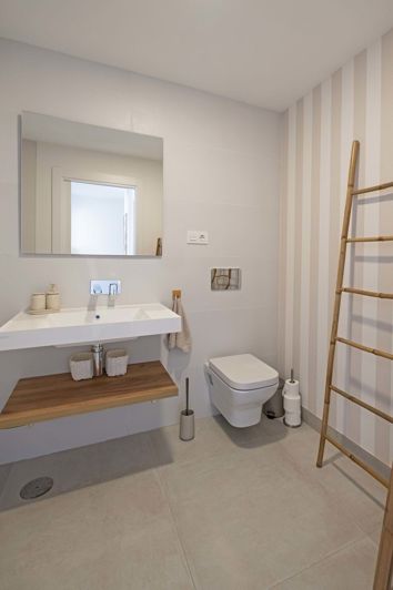 Image No.30-3 Bed Townhouse for sale